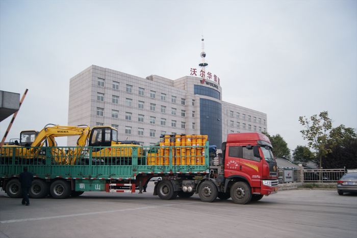 沃爾華集團(tuán)7臺(tái)DLS系列挖掘機(jī)順利出口古巴共和國(guó) 沃爾華集團(tuán)7臺(tái)DLS系列挖掘機(jī)順利出口古巴共和國(guó)