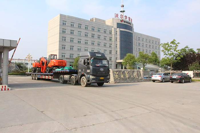 沃爾華集團10臺輪式挖掘機順利出口秘魯 沃爾華集團10臺輪式挖掘機順利出口秘魯