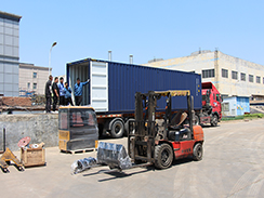 沃爾華集團2臺輪式挖掘機出口東盟地區