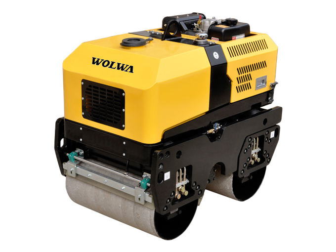 GNYL301C遙控式雙鋼輪壓路機產品實物圖